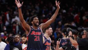 Joel Embiid feiert seinen Gamewinner in Spiel 3 gegen die Toronto Raptors.