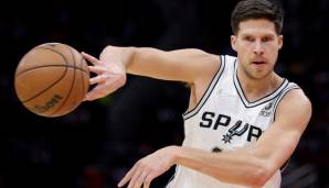 Ein weiterer Trade-Kandidat scheint DOUG MCDERMOTT zu sein, doch das Interesse soll sich nach Infos von SpursTalk bislang in Grenzen halten. Er wäre aber ein guter Trade-Filler (13,8 Mio.), um den Vertrag eines anderen Spielers aufzunehmen.