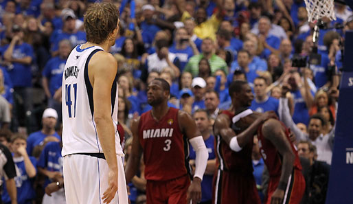 Dirk Nowitzki und die Dallas Mavericks liegen in den Finals mit 1-2 in Rückstand