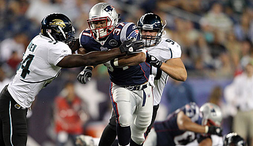 Trotz enger Deckung erzielte Patriots-Running Back Richard Medlin (M.) zwei Touchdowns