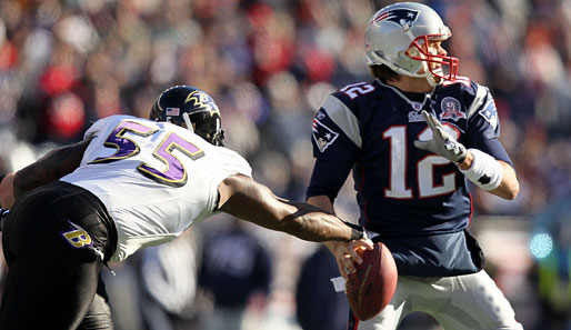 Tom Brady und Terrell Suggs (l.) werden sich einen harten Kampf um das Ticket nach Indiana liefern