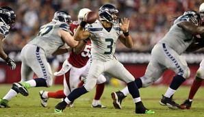 Starke Performance! Russell Wilson (M.) gewann mit Seattle bei den Cardinals