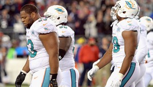 Ndamukong Suh (l.) und die Dolphins-Defense werden gegen Manning und Co. erneut gefordert