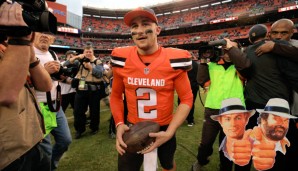 Johnny Manziel kümmerte sich vor dem Spiel gegen San Francisco liebevoll um de Kohlen