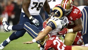 So wie hier zwischen den LA Rams und den San Francisco 49ers geschehen Tackles quasi im Sekundentakt