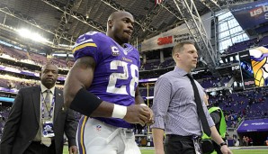 Adrian Peterson steht noch bis einschließlich 2017 unter Vertrag - allerdings zu einem hohen Preis