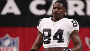 Antonio Brown hat abermals das Training Camp der Oakland Raiders aufgrund seines Helmdisputs mit der Liga verlassen.