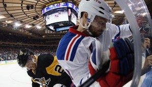 Kevin Klein (r.) erlebte einen verrückten Abend im Madison Square Garden