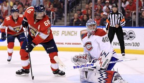 Jaromir Jagr (l.) will noch so lange spielen, wie sein Körper es mitmacht