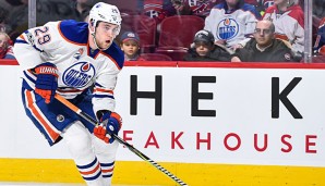 Leon Draisaitl hat mit den Edmonton Oilers eine herbe Niedferlage einstecken müssen