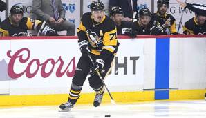 Jewgeni Malkin führt den Puk für die Penguins