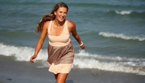 KEY BISCAYNE, FL - APRIL 02: Victoria Azarenka of Belarus poses for a photograph on Crandon Park beach after her straight sets victory against Svetlana Kuznetsova of Russia in the womens final during the Miami Open Presented by Itau at Crandon Park ...