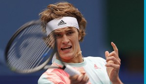 Alexander Zverev schlägt eine Vorhand