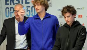 Alexander Zverev (M.) und Dominic Thiem (r.) bei der Auslosung in Wien