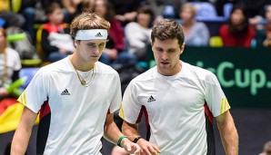 Alexander Zverev und Mischa Zverev mühen sich letztlich umsonst