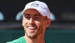 John Millman verbreitet generell gute Laune