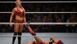 Platz 23: Charlotte Flair (Ashley Elizabeth Fliehr).